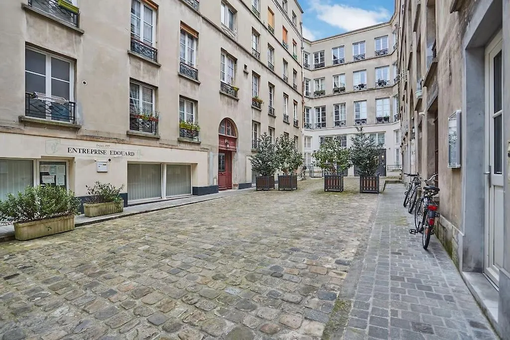 Duplex Center Of Paris By Studioprestige 0*,