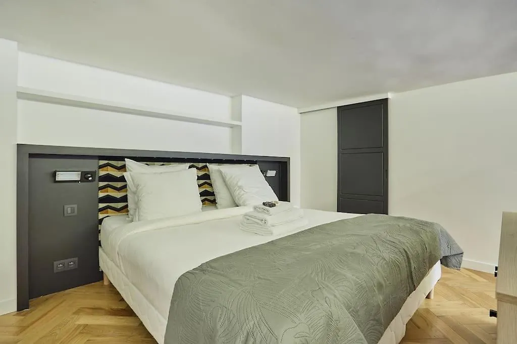 Duplex Center Of Paris By Studioprestige 0*,