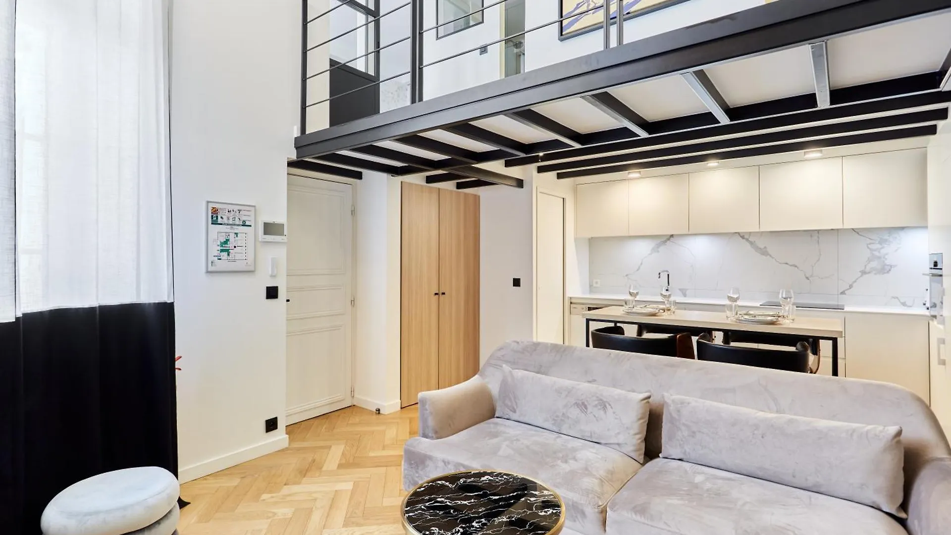 Duplex Center Of Paris By Studioprestige